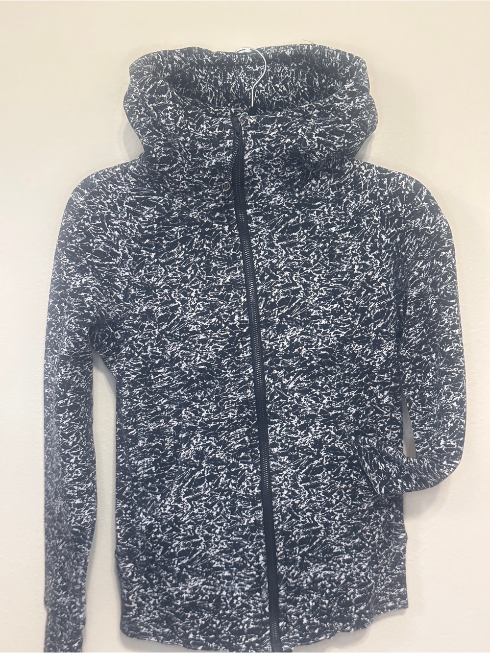 Lululemon Scuba Hoodie III Static Mist Black White Size 4